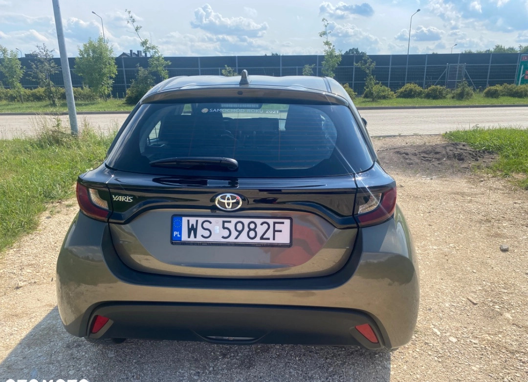 Toyota Yaris cena 70110 przebieg: 18500, rok produkcji 2021 z Kielce małe 407